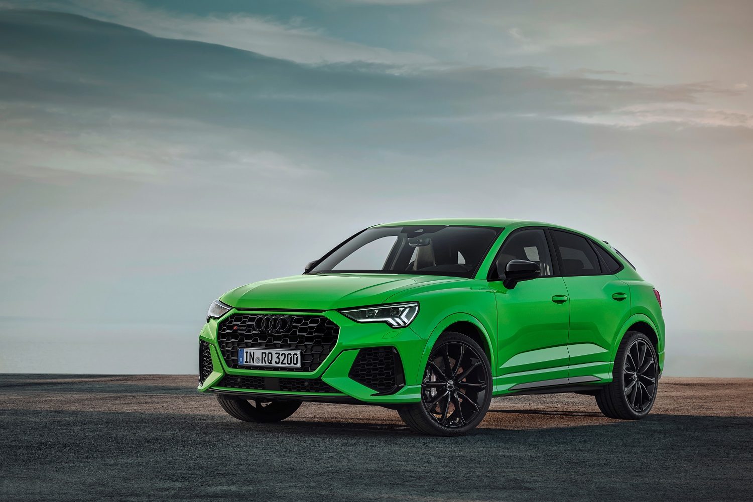 2020 audi rs q3 sportback keep five cylinder engine rsq3 sb 000003