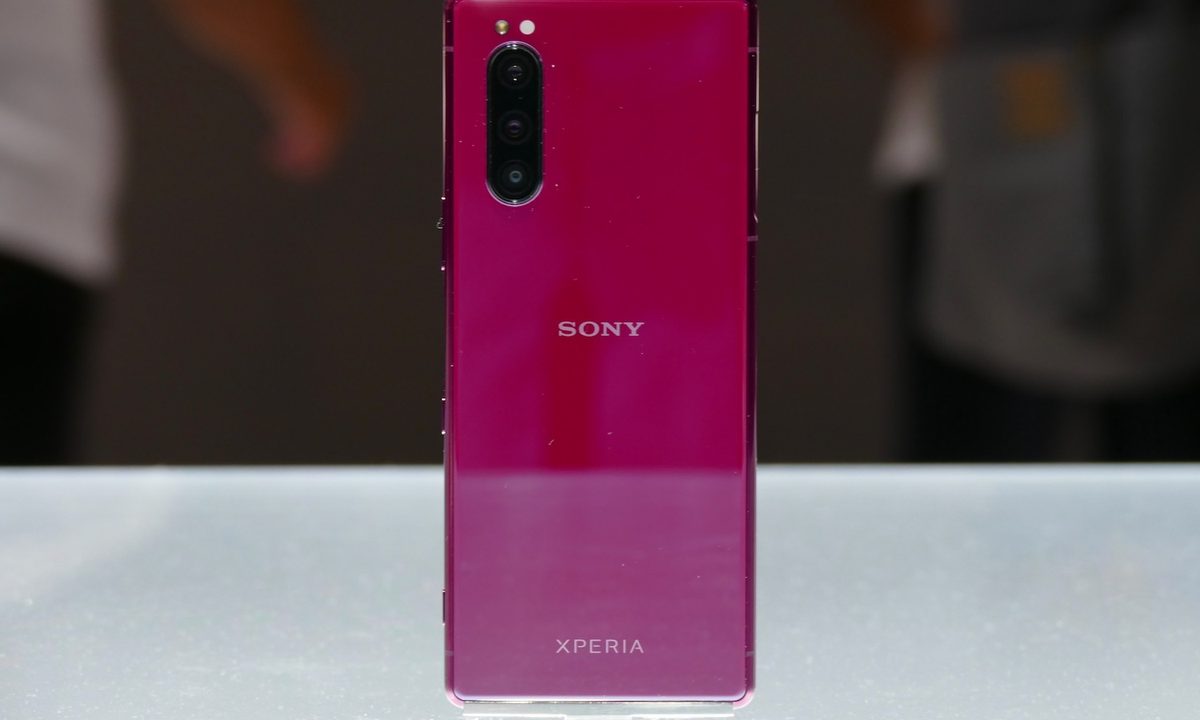 Sony Xperia 5 hands-on review: Compact, colorful, but not quite a