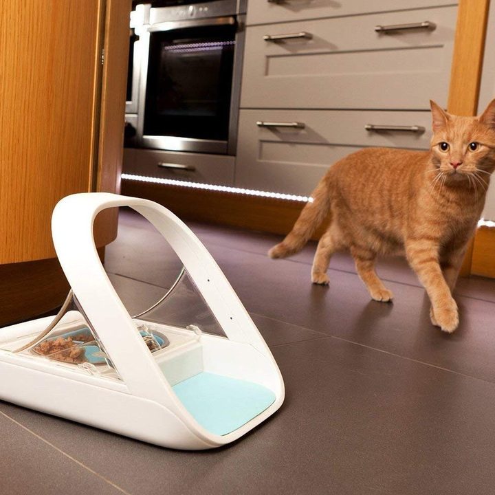 Sureflap SureFeed Microchip Pet Feeder.