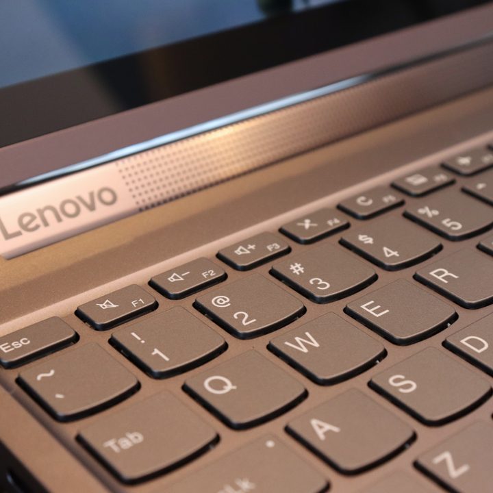 Lenovo Yoga C940