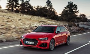 2020 audi rs 4 avant photos and specs