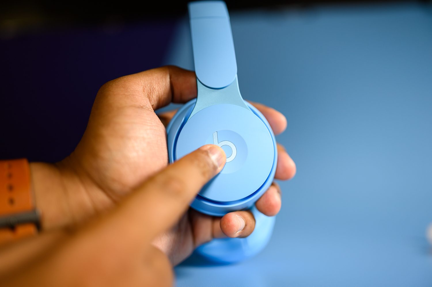 Beats solo pro button press