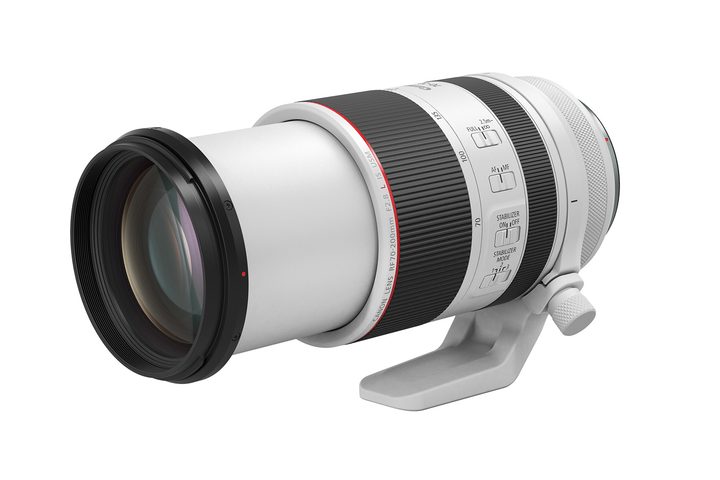 Canon RF 70-200mm f/2.8L IS USM with zoom barrel extended