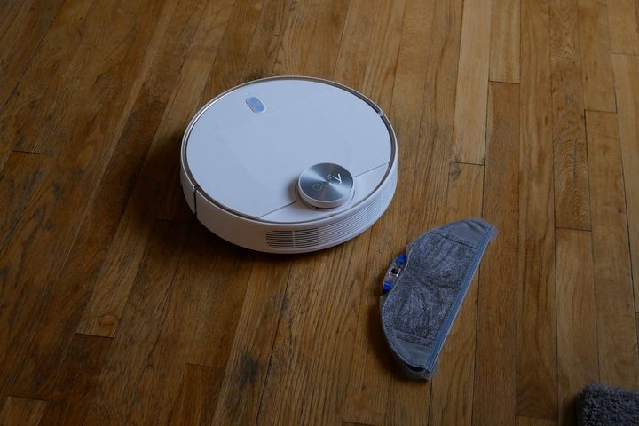 Eufy RoboVac L70 Hybrid mopping