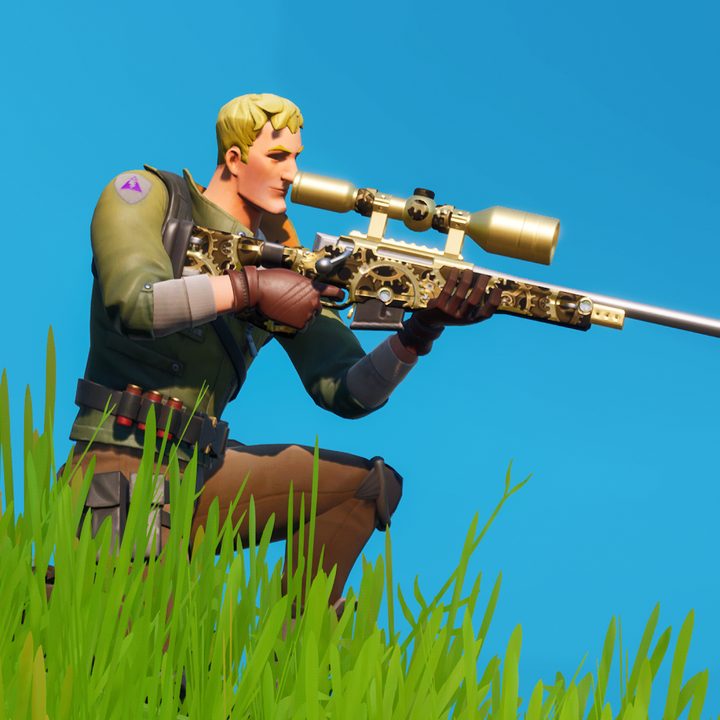 Agent Jones holds a sniper rifle in Fortnite.