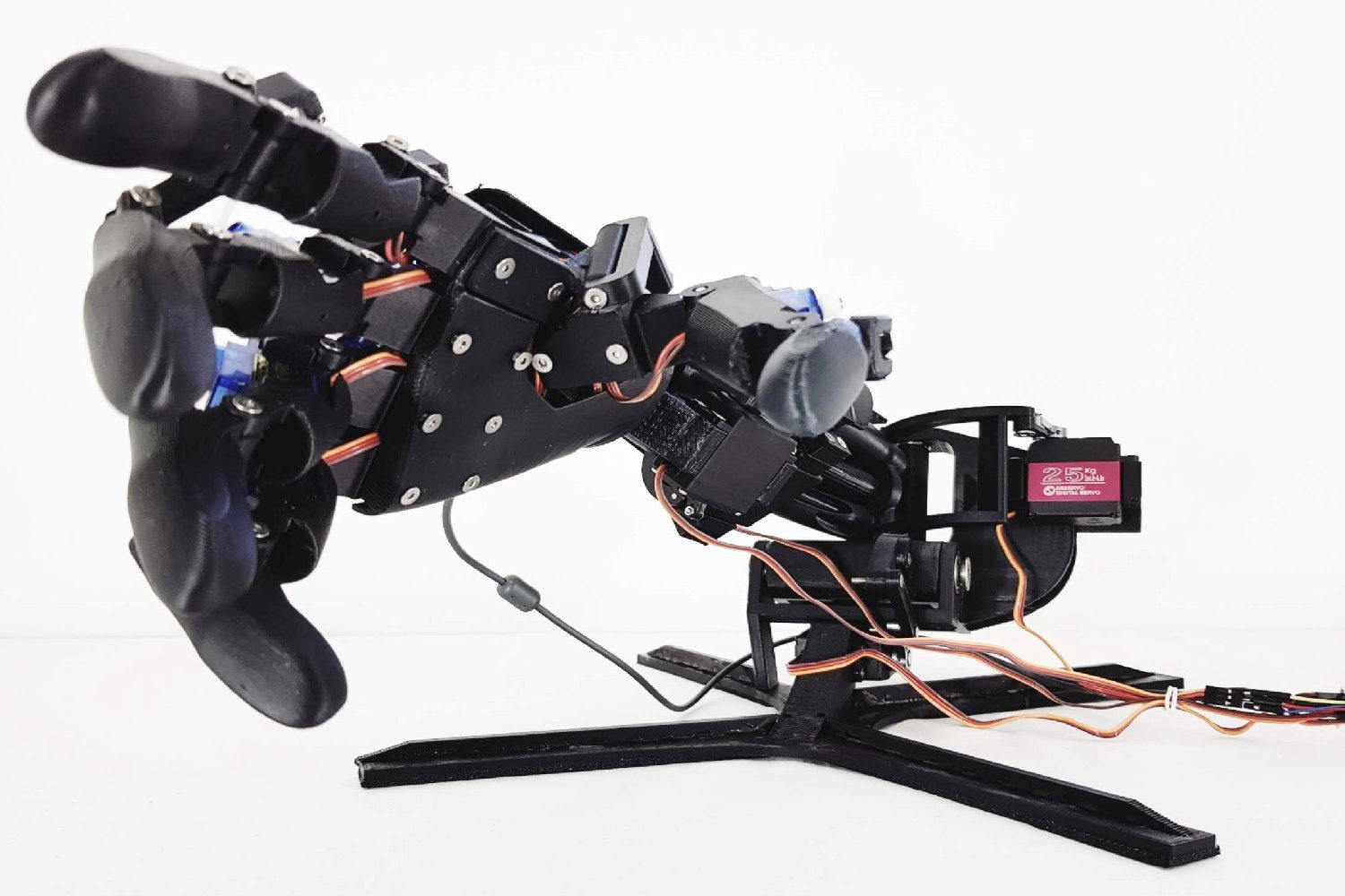 youbionic new 250 arm inshot 20191003 221439437