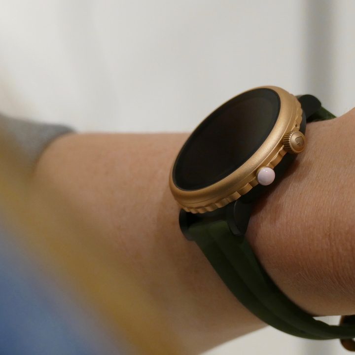 kate spade ksny sport smartwatch news black