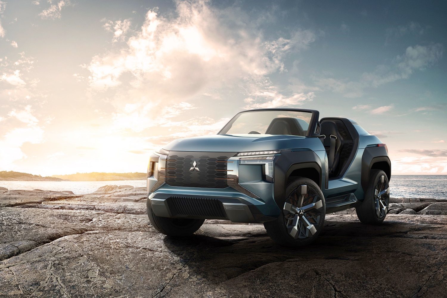 2019 mitsubishi mi tech turbine electric convertible suv concept unveiled motors corporation presents the  a sm