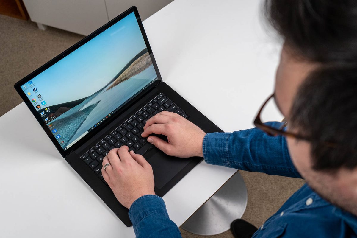 Microsoft Surface Laptop 3 use