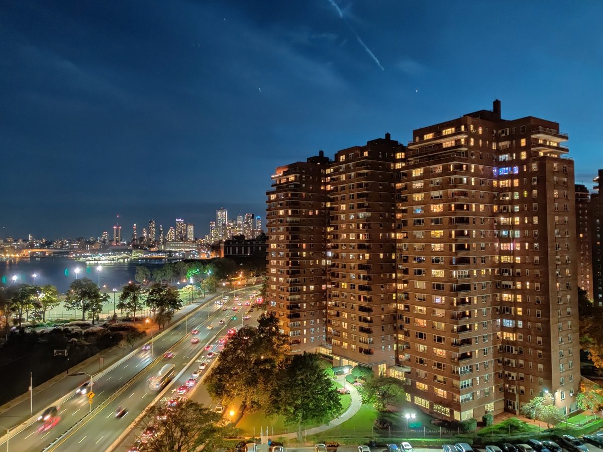 oneplus 7t nightscape building