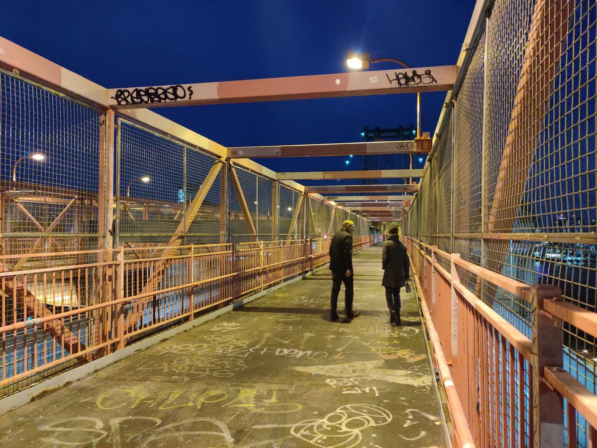 oneplus 7t williamsburg bridge