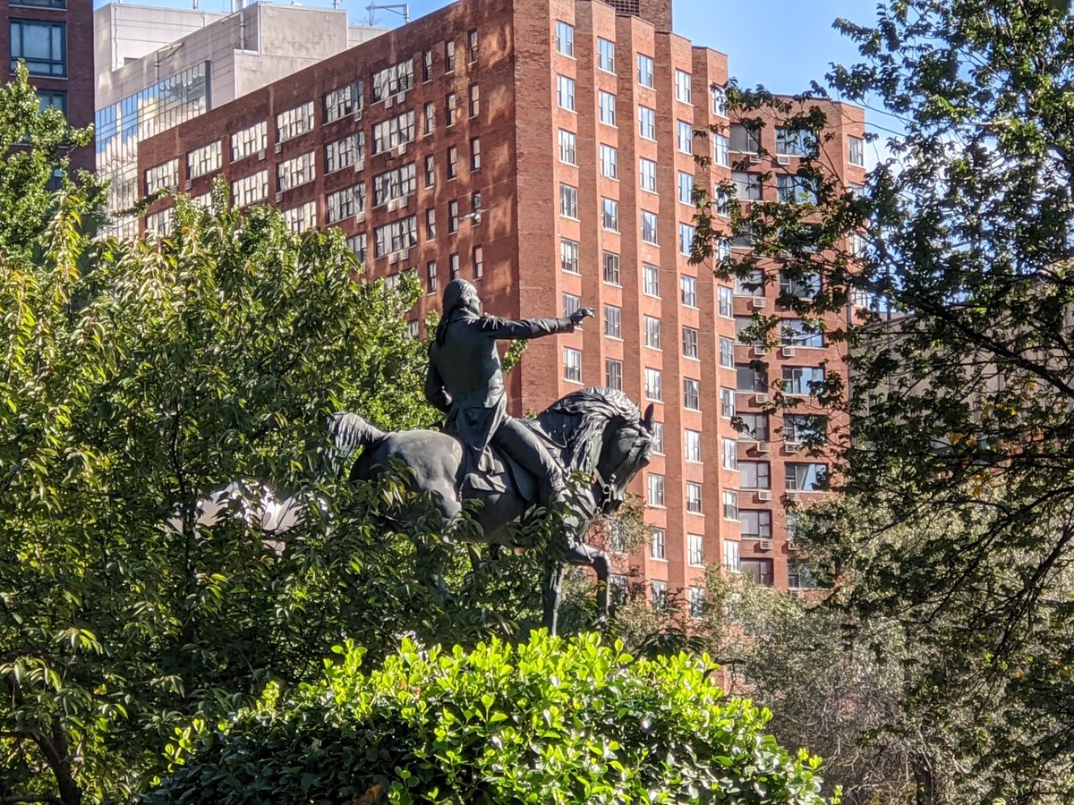 pixel 4 xl statue digital zoom