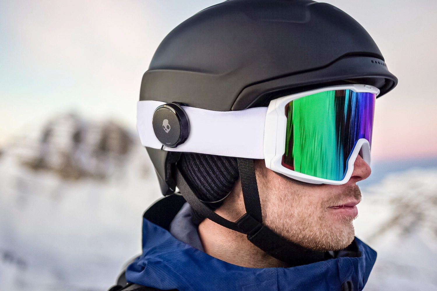 skullcandy for smith ski helmet Outdoor Tech Chips XV The Smith Kids Glide/Snowday Snow Combo is the perfect starter kit for your young ripper that will cover all their bases on the slopes this winter season Glide Jr. MIPS/ Snowday Combo
