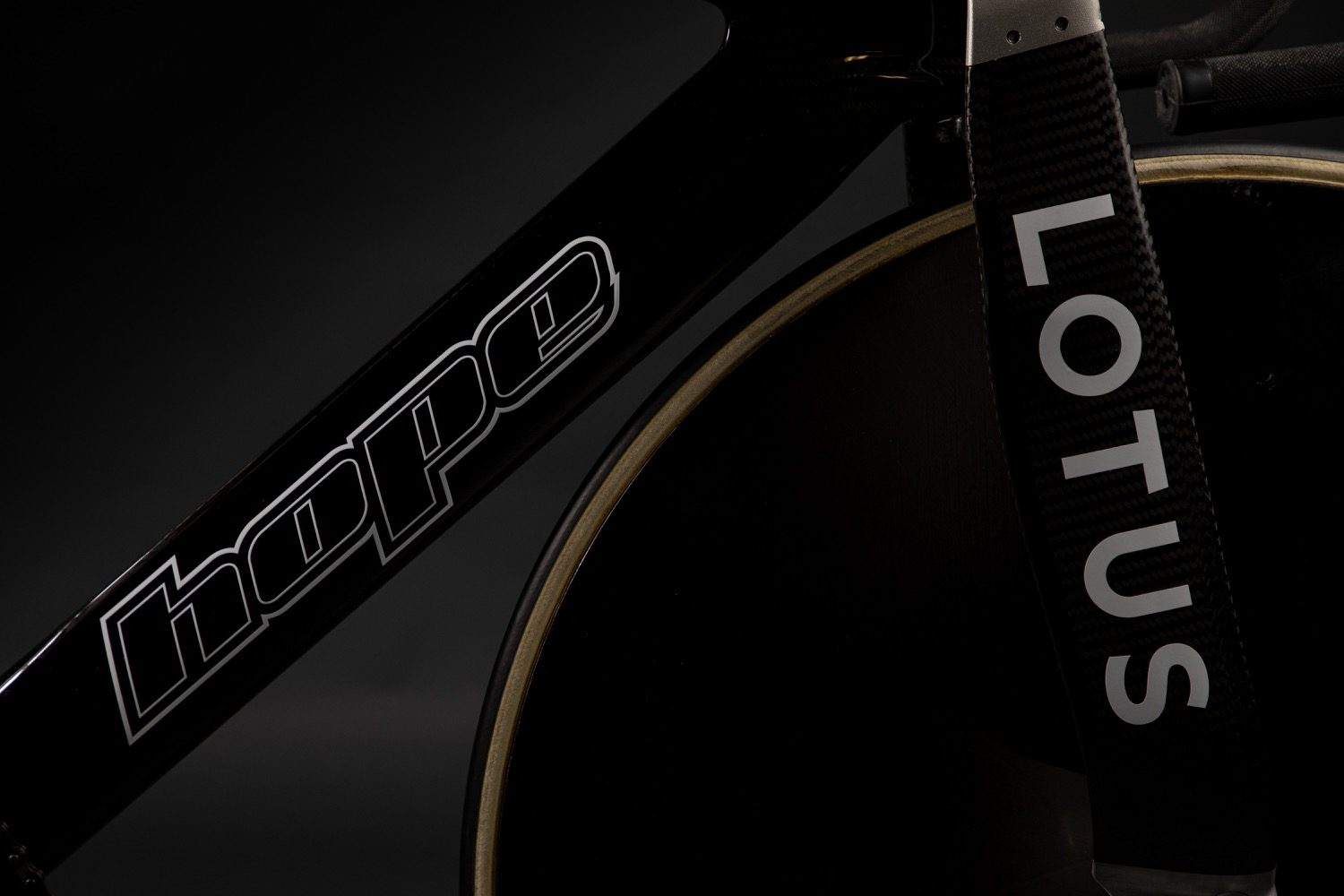 lotus racing bicycle