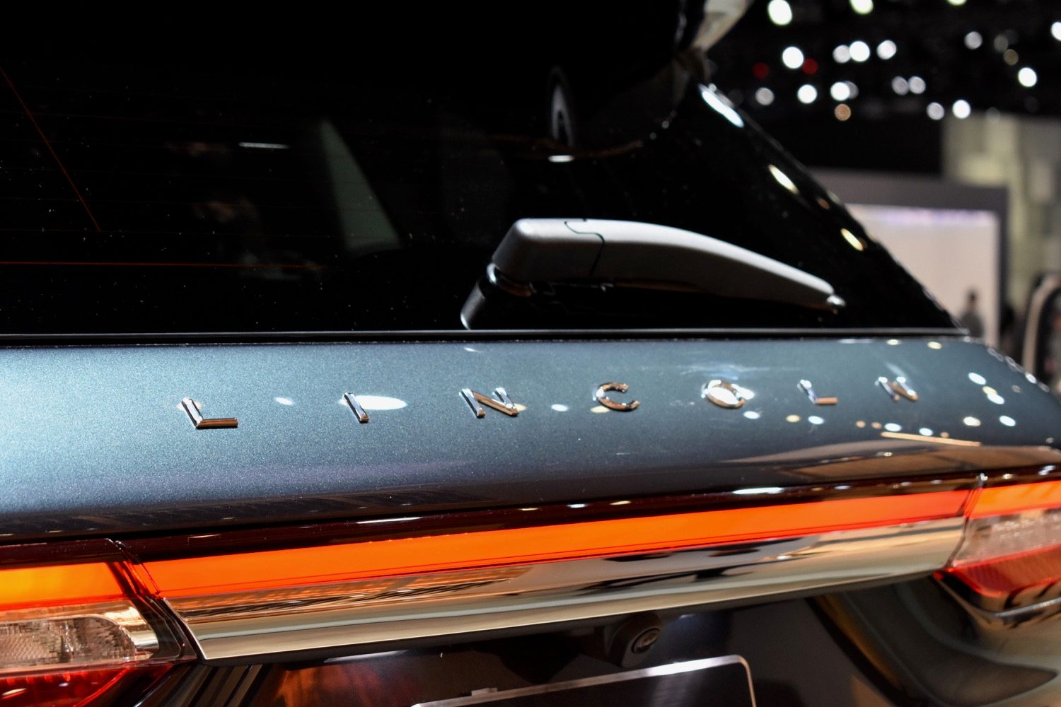 lincoln corsair grand touring plug in hybrid 2019 los angeles auto show