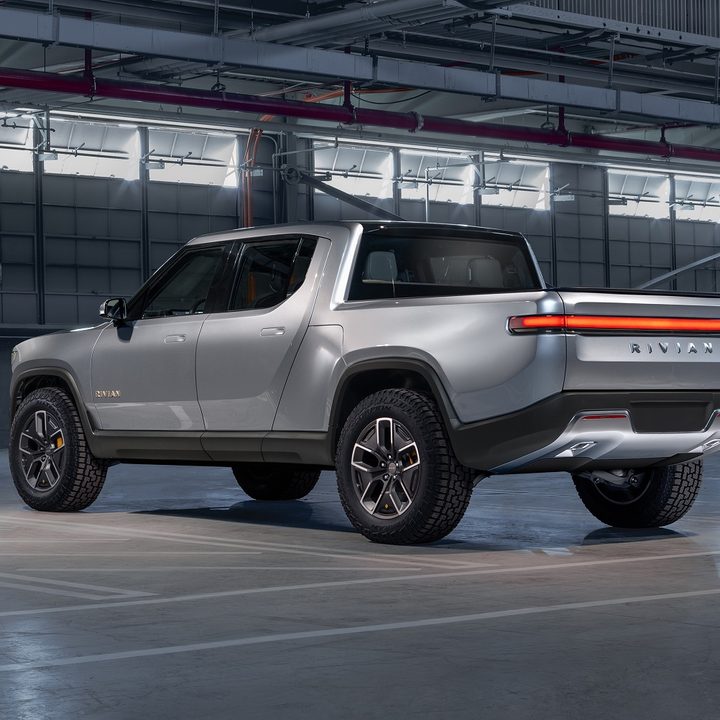 tesla cybertruck vs rivian r1t 1122 back 1