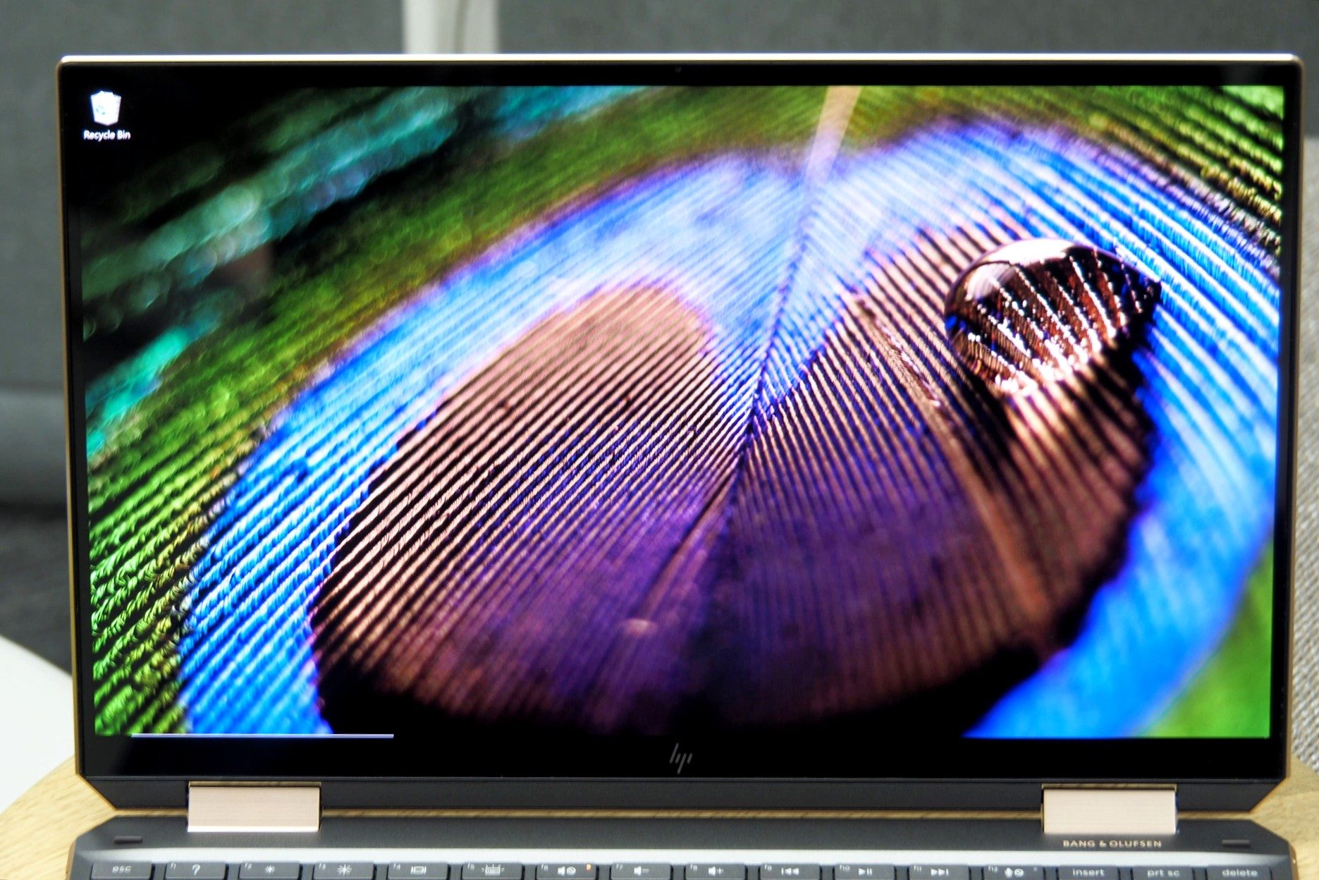 HP Spectre x360 13 display view.