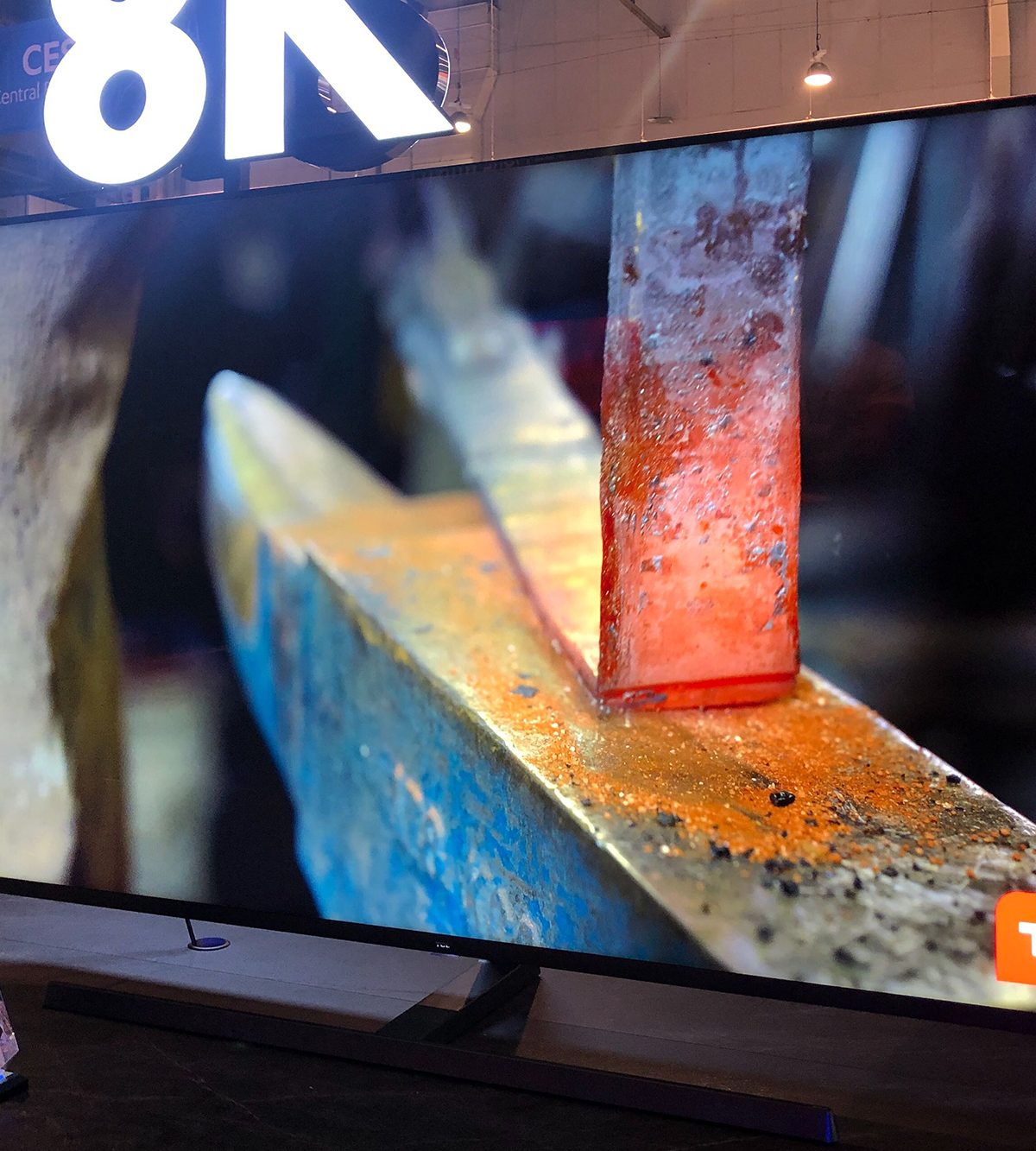 TCL’s 8K Vidrian mini-LED