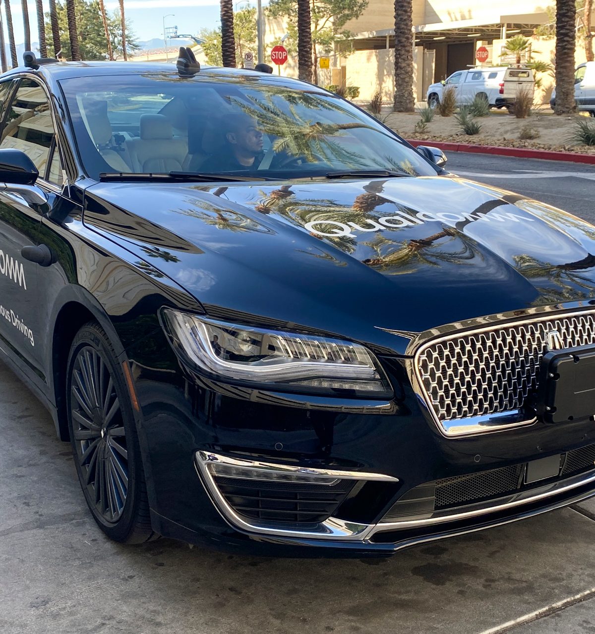 Qualcomm's self-driving Lincoln MKZ at CES 2020