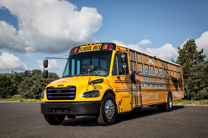 Electric school bus