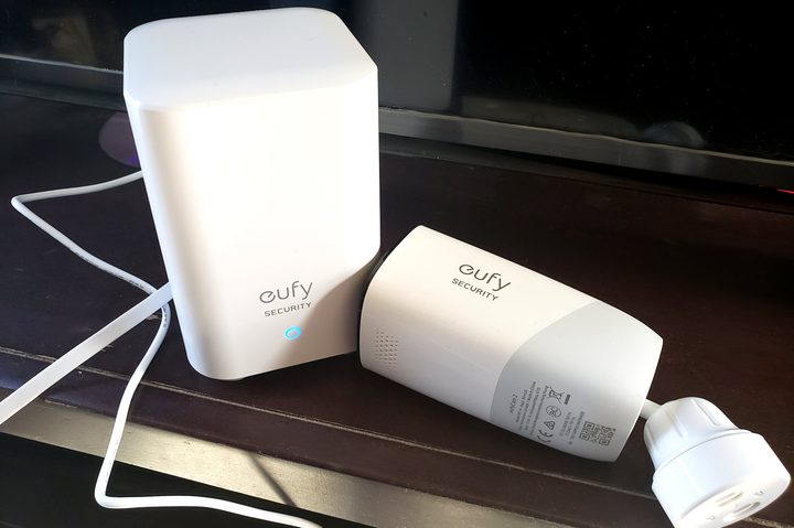 eufyCam 2 and hub