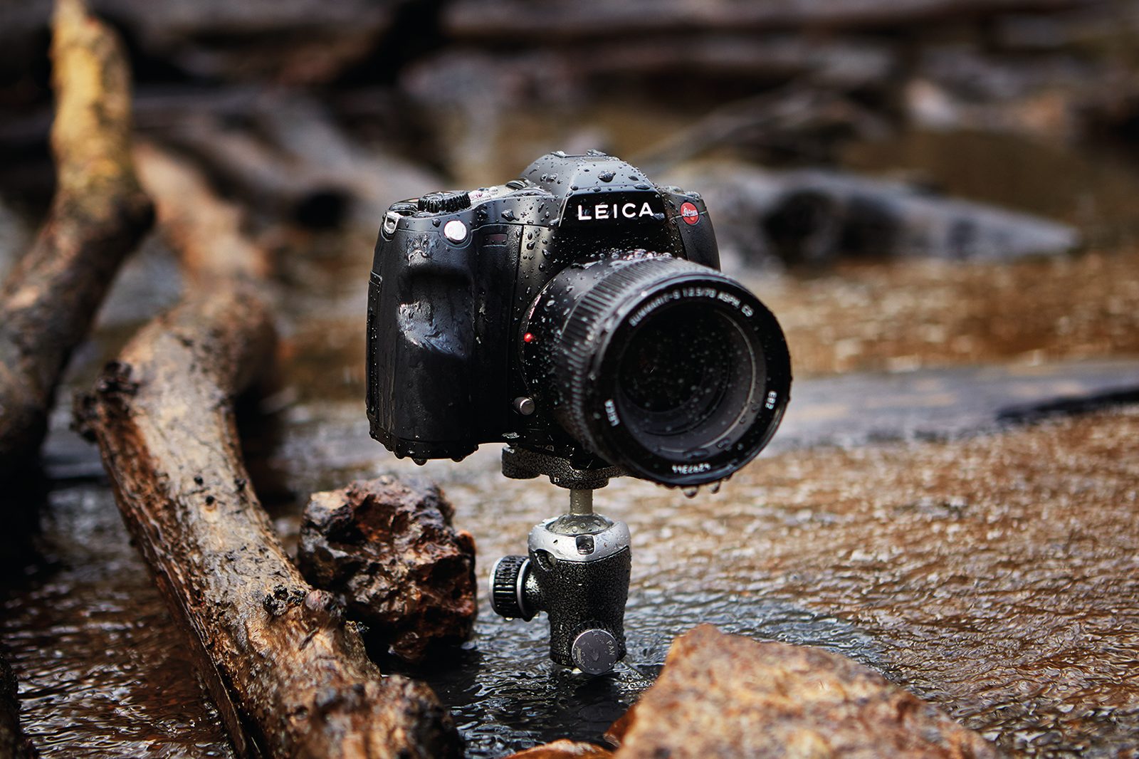 leica s3 launched cmyk