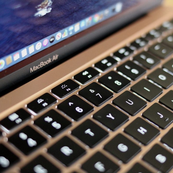 MacBook Air 2020 keyboard