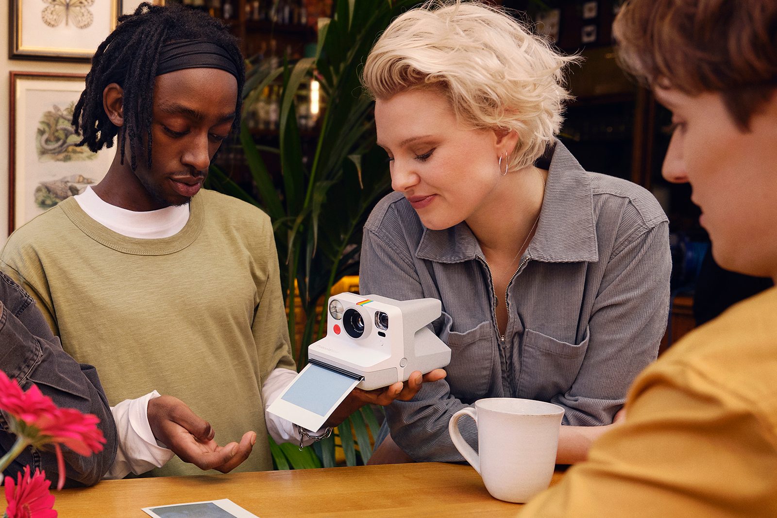 Polaroid Now Instant camera