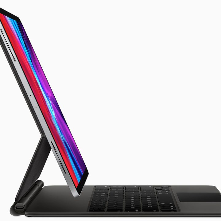 Profile view of the Apple Magic Keyboard.