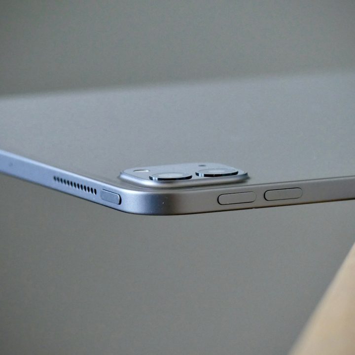 iPad Pro 2020 camera bump