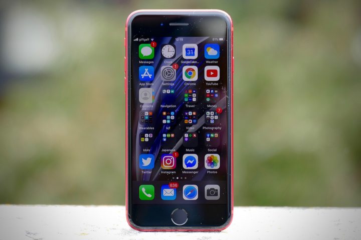iPhone SE 2020 Screen Front