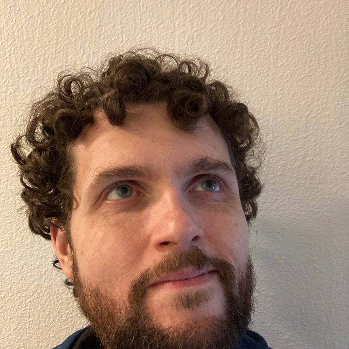 iPhone SE front facing camera