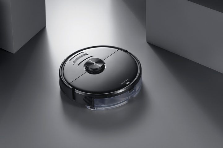 The Roborock S6 MaxV robot vacuum