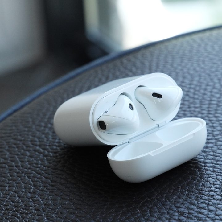 AirPods 2 Charging Case
