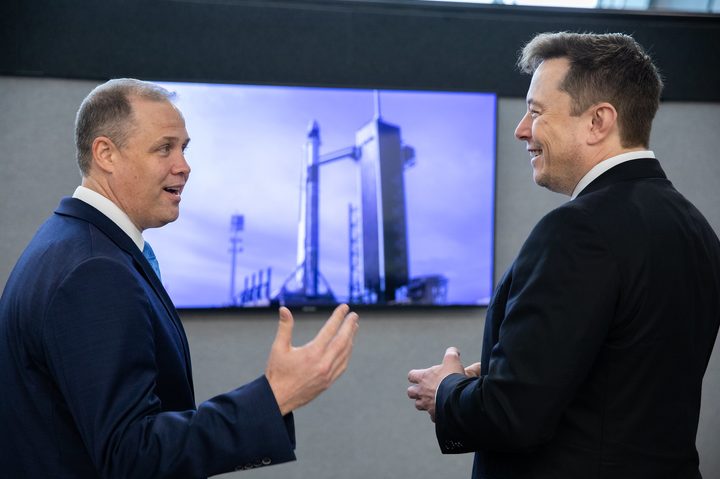 NASA Administrator Jim Bridenstine, left, and SpaceX Chief Engineer Elon Musk