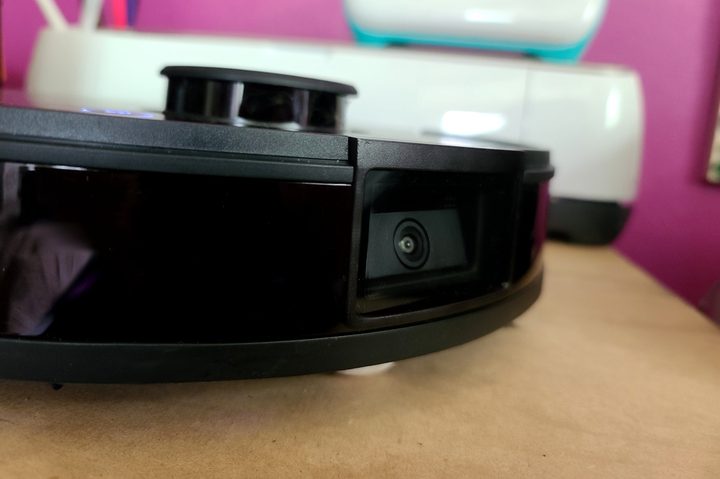 DEEBOT T8 AIVI camera
