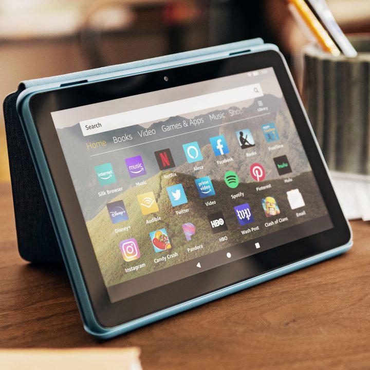 Fire-HD-8_Lifestyle-3