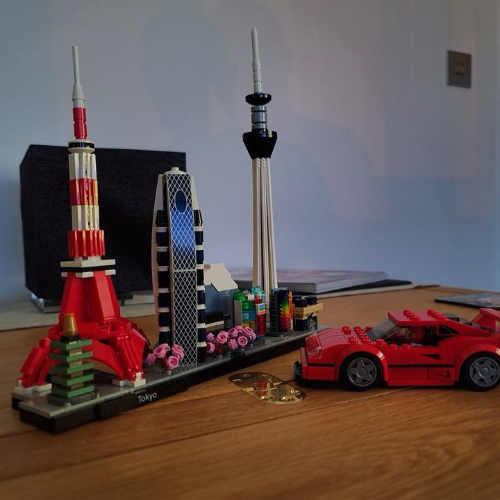 samsung galaxy s20 ultra vs huawei p40 pro camera zoom comparison night mode lego