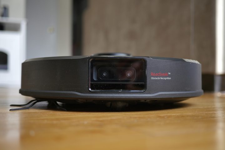 Roborock S6 MaxV front view