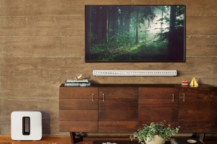 Sonos Arc Dolby Atmos Soundbar in white with Sub