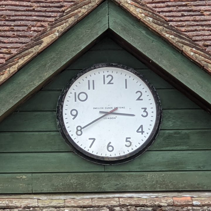 huawei p40 pro plus vs apple iphone 11 samsung galaxy s20 ultra google pixel 4 camera shootout clock
