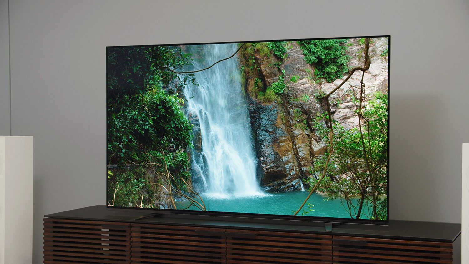 Sony A8H OLED