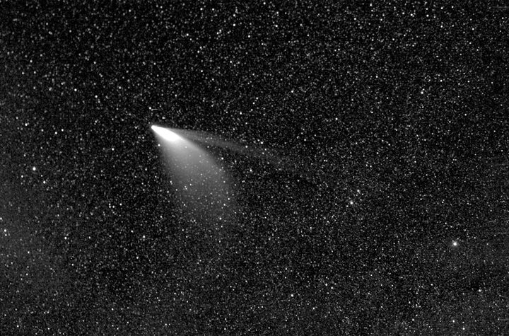 NASA’s Parker Solar Probe shows greater detail in the twin tails of comet NEOWISE