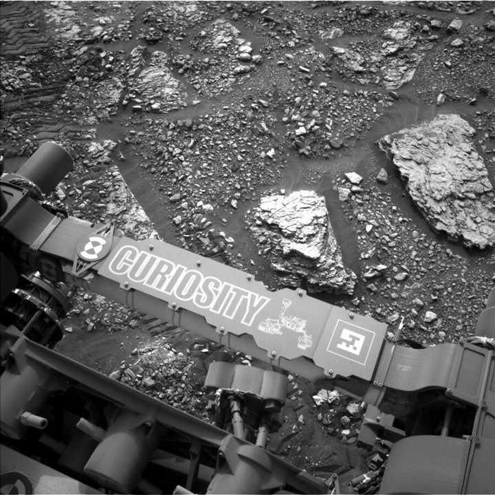 This image was taken by Left Navigation Camera onboard NASA's Mars rover Curiosity on Sol 2824.