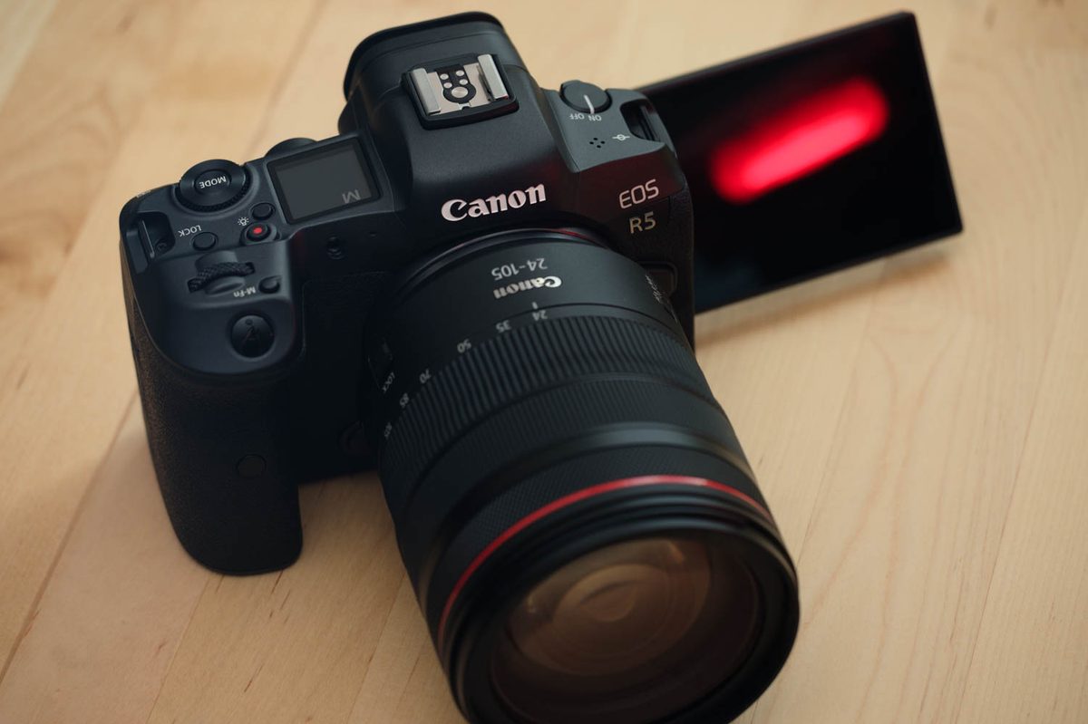 Canon EOS R5 product photo