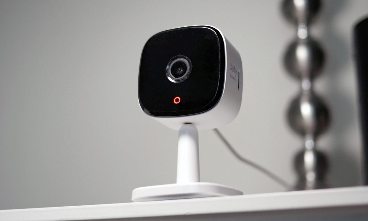 Eufy Security Indoor Cam 2K on table