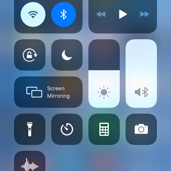 iPhone Control Center how to turn on Flashlight on iOS and Android