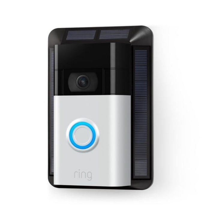 Ring Video Doorbell 3 on solar charger.