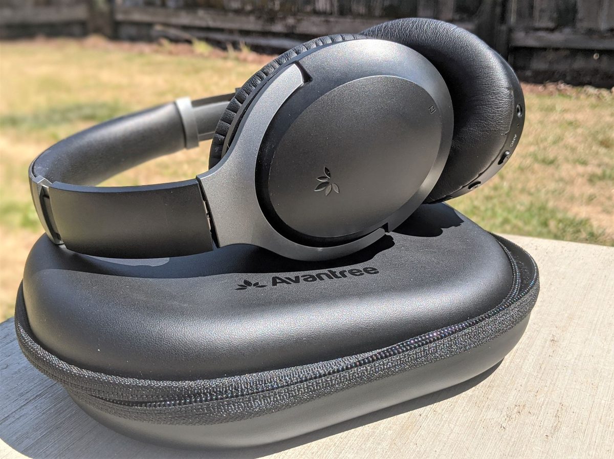 Avantree Aria Pro headphones