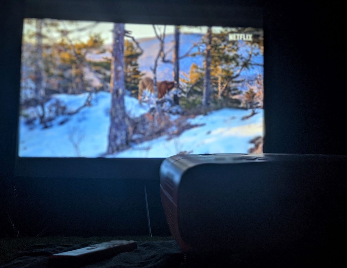 BenQ TK810 projector